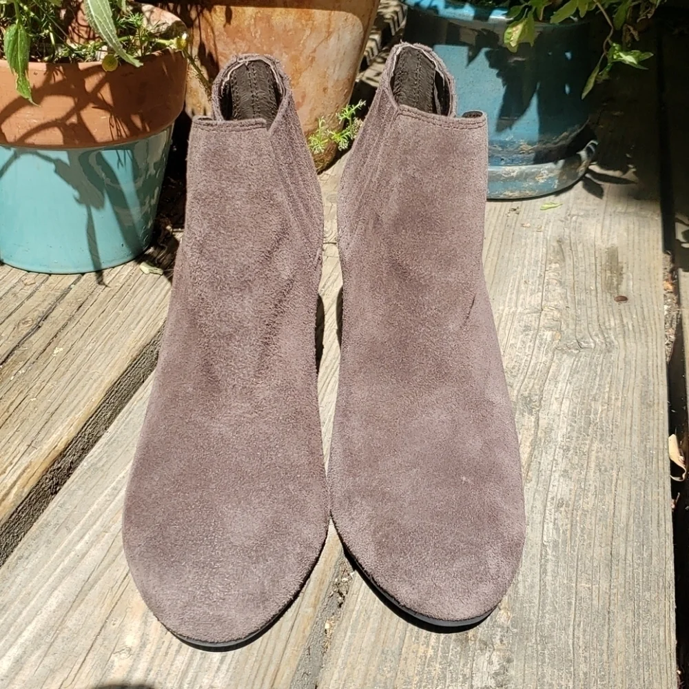 Dolce Vita Gwynn Suede Wedge Booties  10